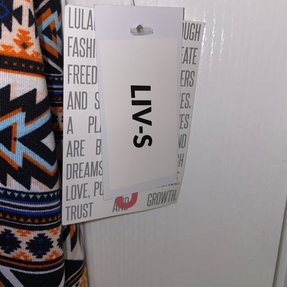 LulaRoe Liv - Picture 2 of 4